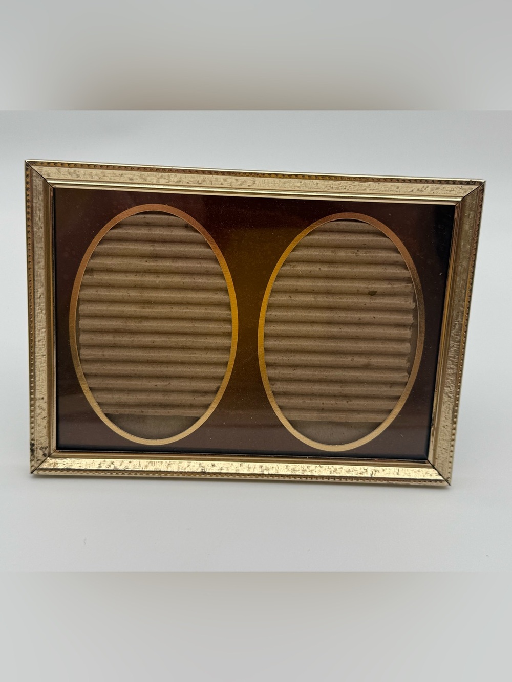 Vintage Gold Double Oval Picture Frame - Elegant Display